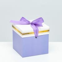 Коробка подарочная фиолетовая