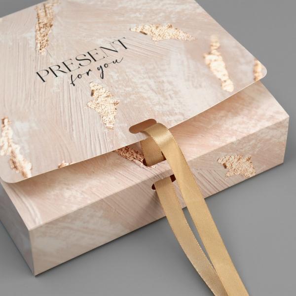 Коробка подарочная "Present"